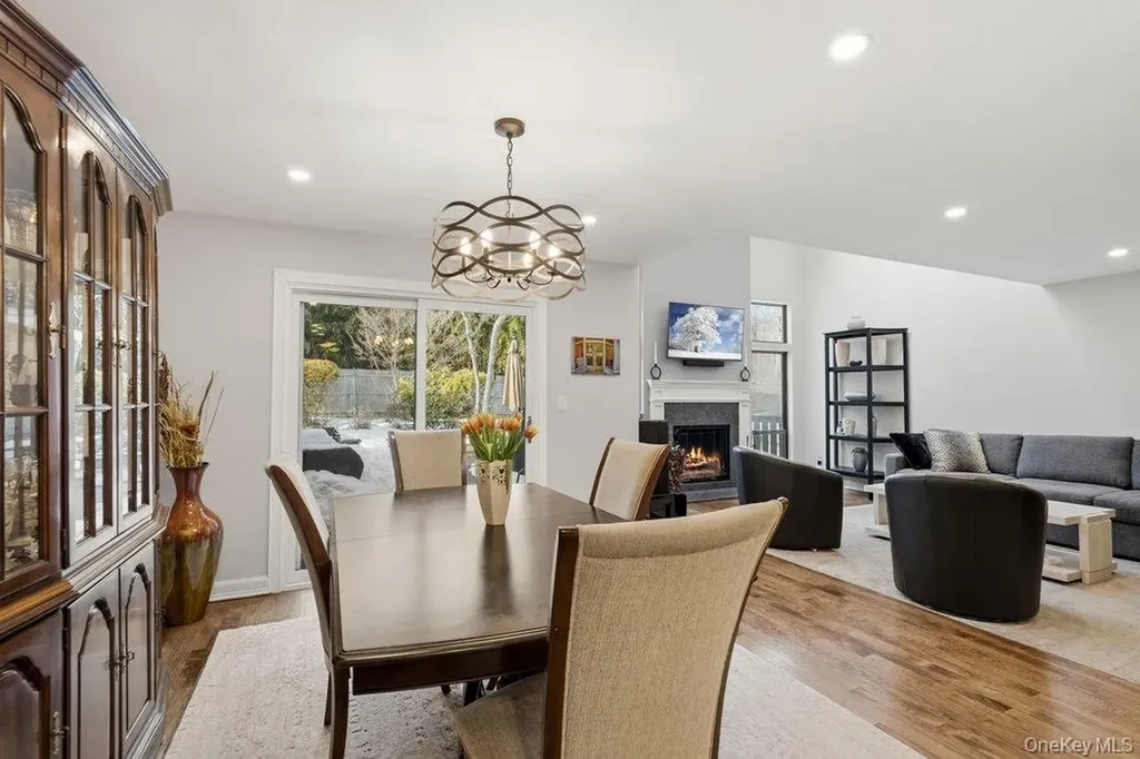 8 Wimbledon Court Jericho NY 11753