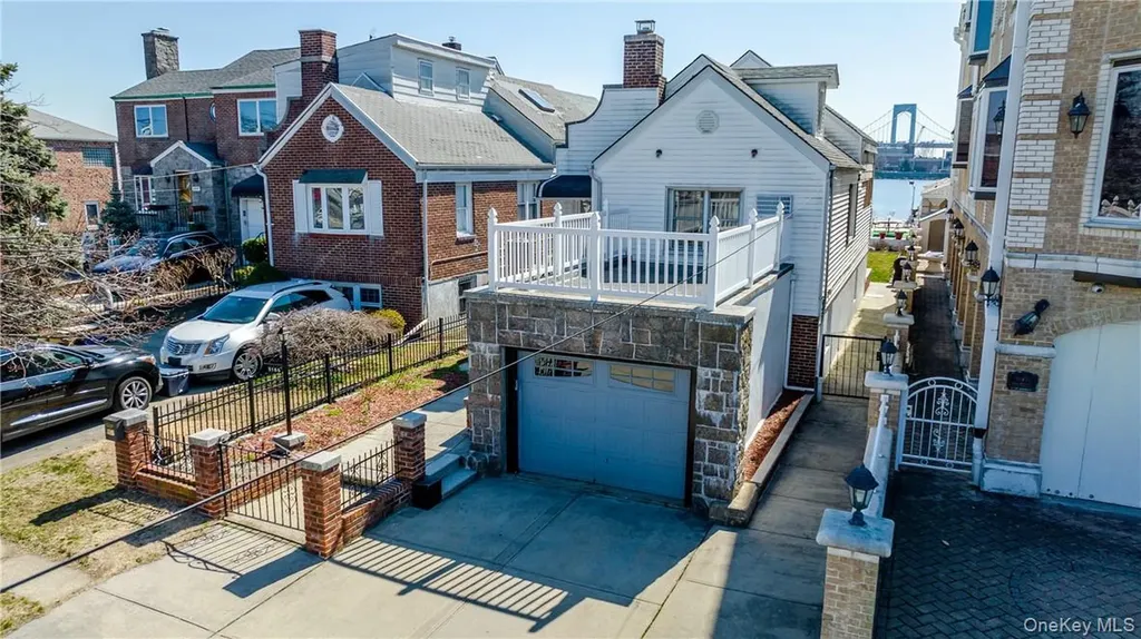 3186 Tierney Place Bronx NY 10465