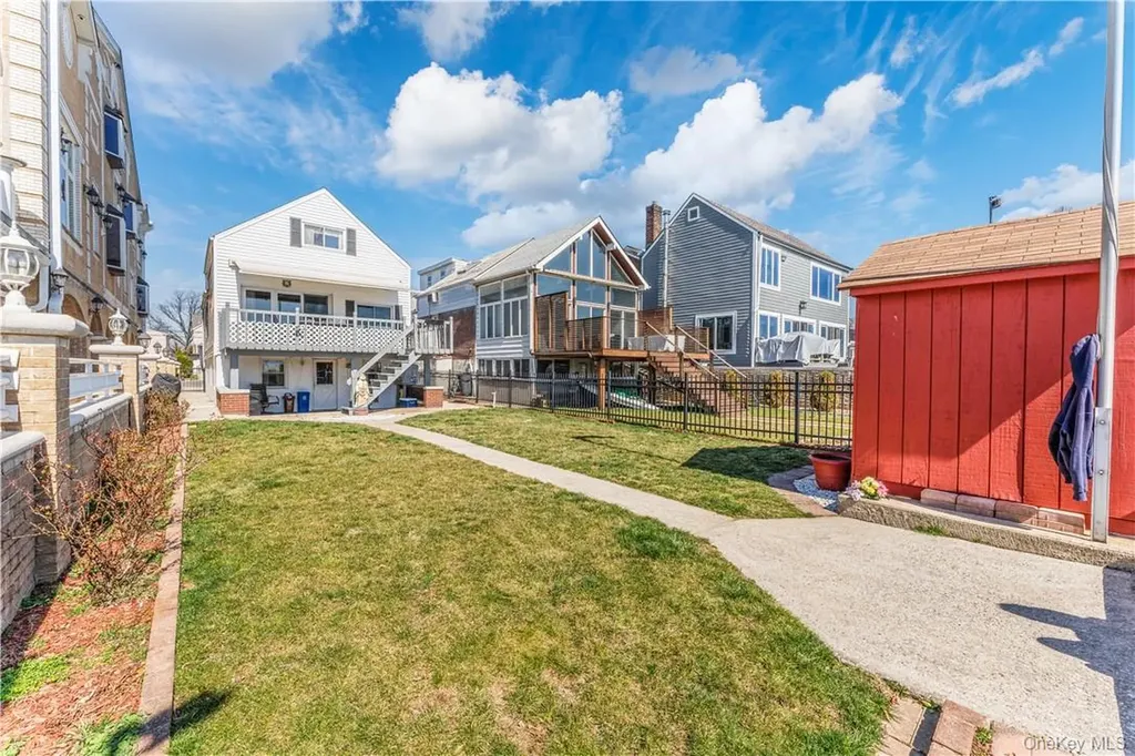 3186 Tierney Place Bronx NY 10465
