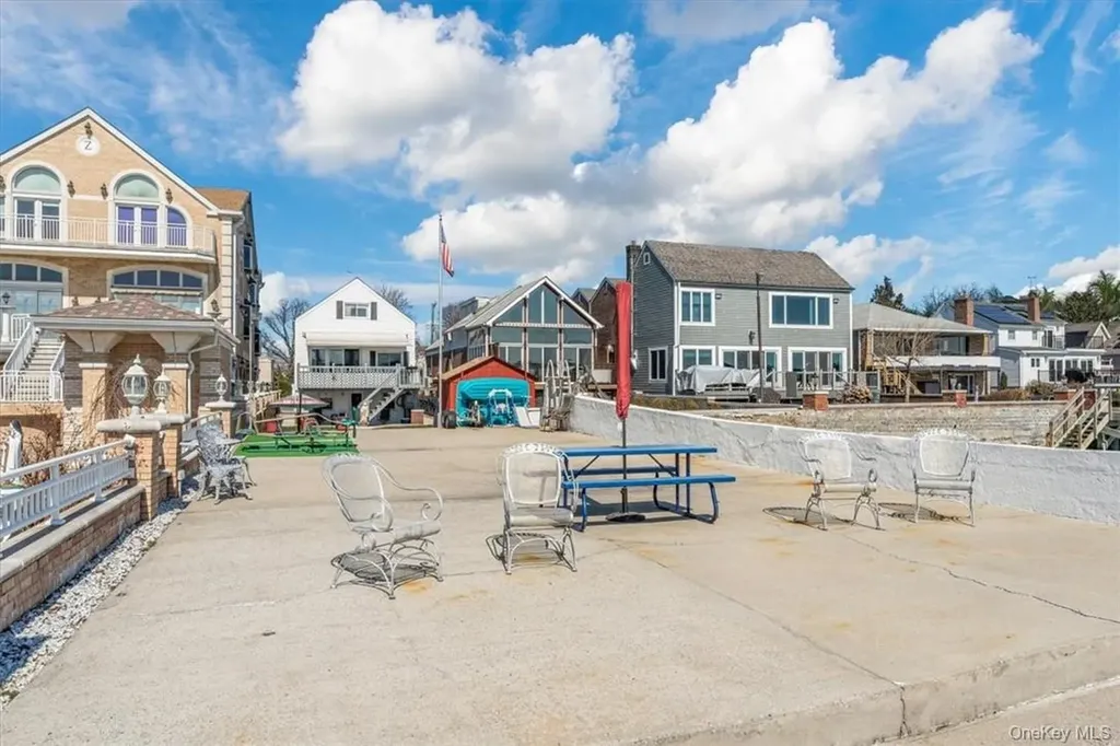 3186 Tierney Place Bronx NY 10465
