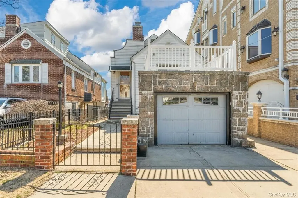 3186 Tierney Place Bronx NY 10465