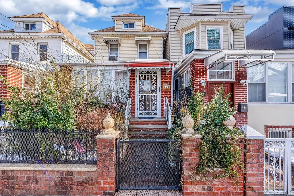 559 E 28th Street Brooklyn NY 11210