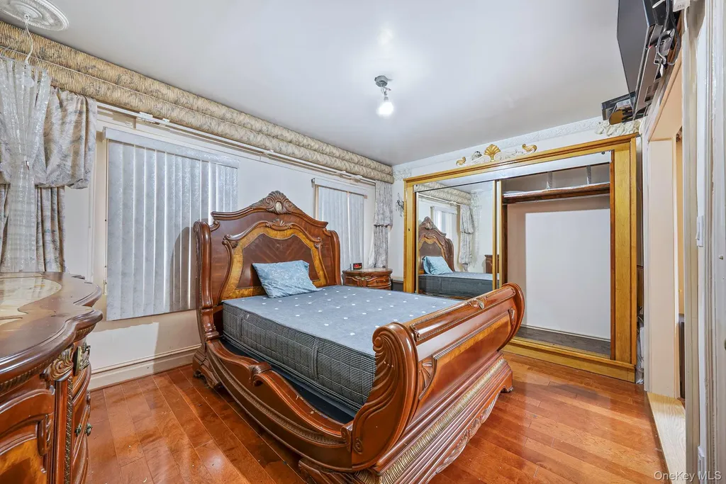 559 E 28th Street Brooklyn NY 11210