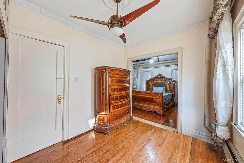 559 E 28th Street Brooklyn NY 11210