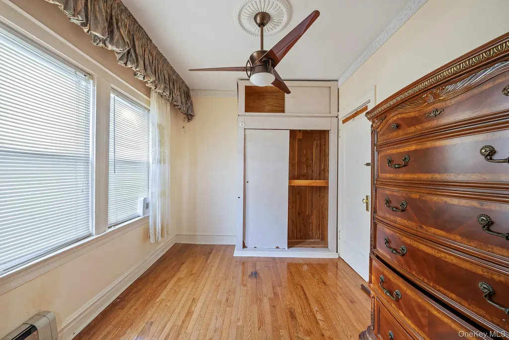559 E 28th Street Brooklyn NY 11210