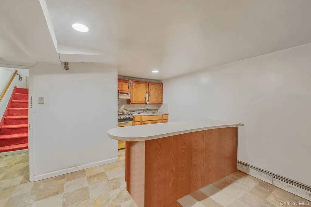 559 E 28th Street Brooklyn NY 11210