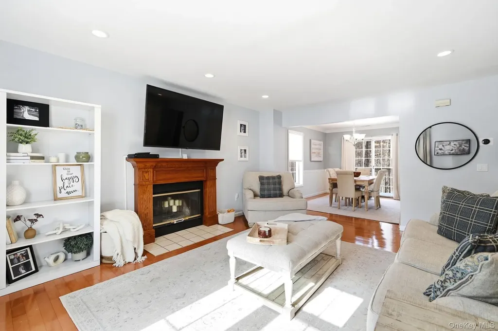4401 Hickory Hollow Lane Carmel NY 10512