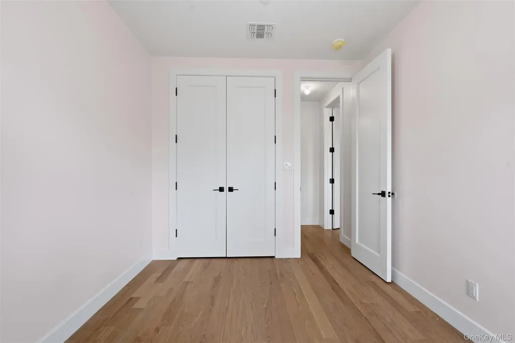 7 Valley Way Spring Valley NY 10977
