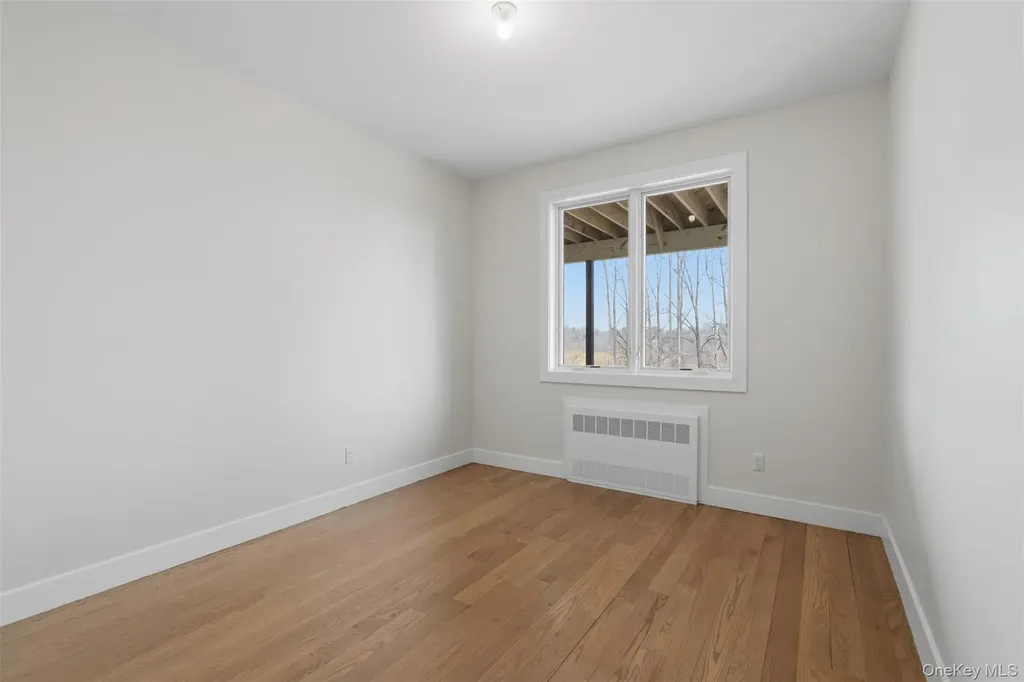 7 Valley Way Spring Valley NY 10977