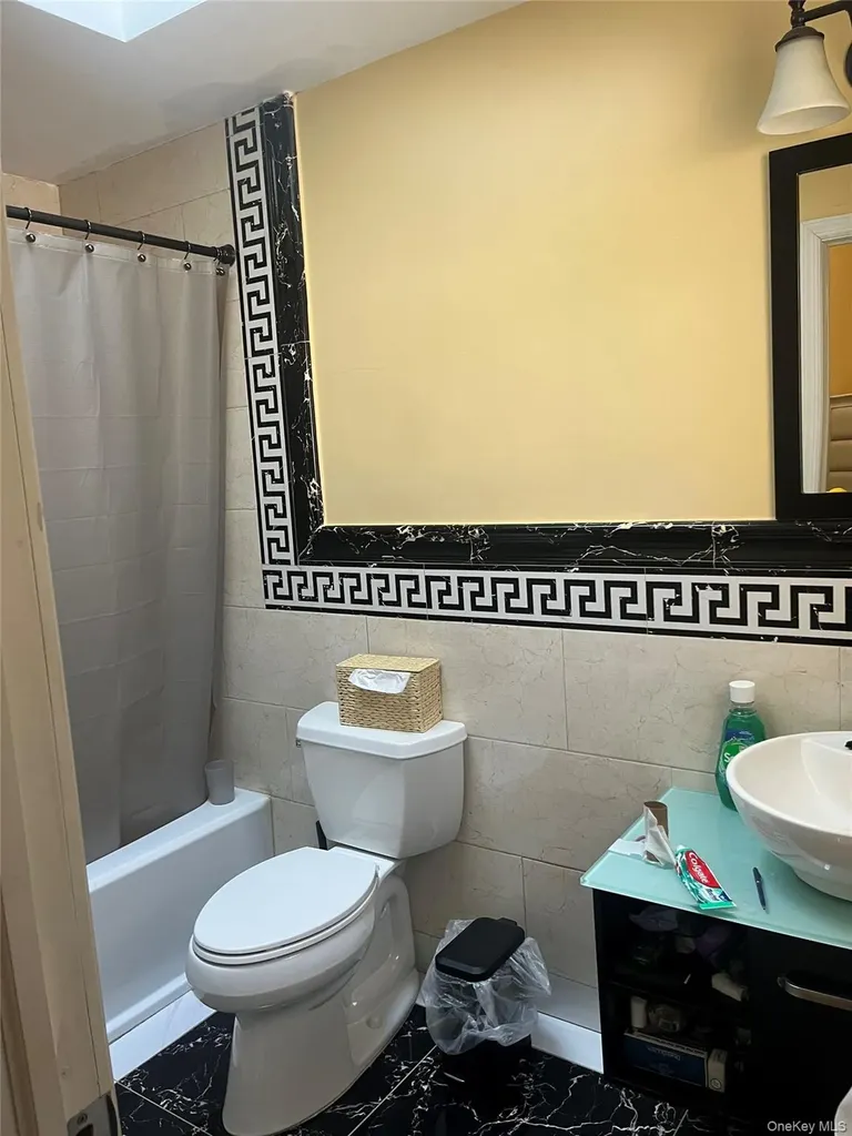 547 S 11th Avenue Mount Vernon NY 10550