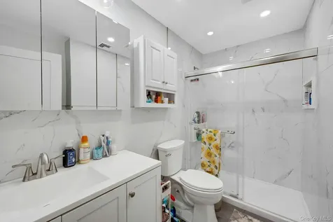 33 Roselle Avenue Pleasantville NY 10570