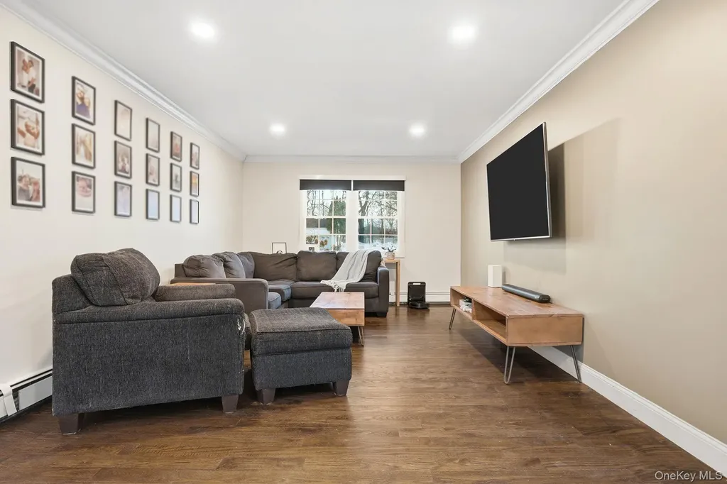 13 Jane Street Poughkeepsie NY 12603