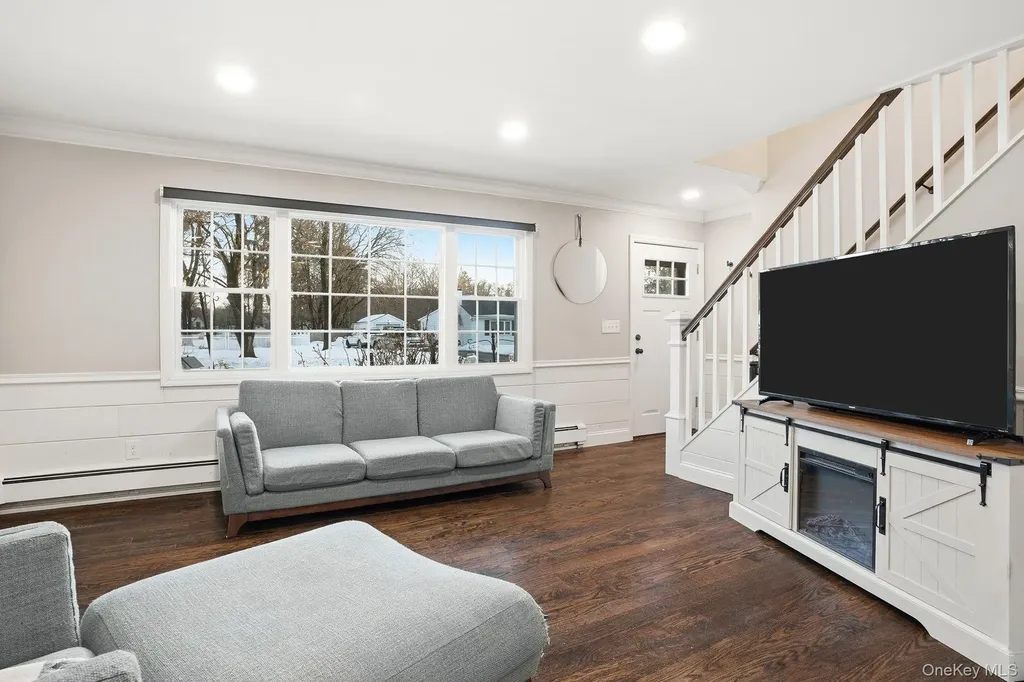 13 Jane Street Poughkeepsie NY 12603