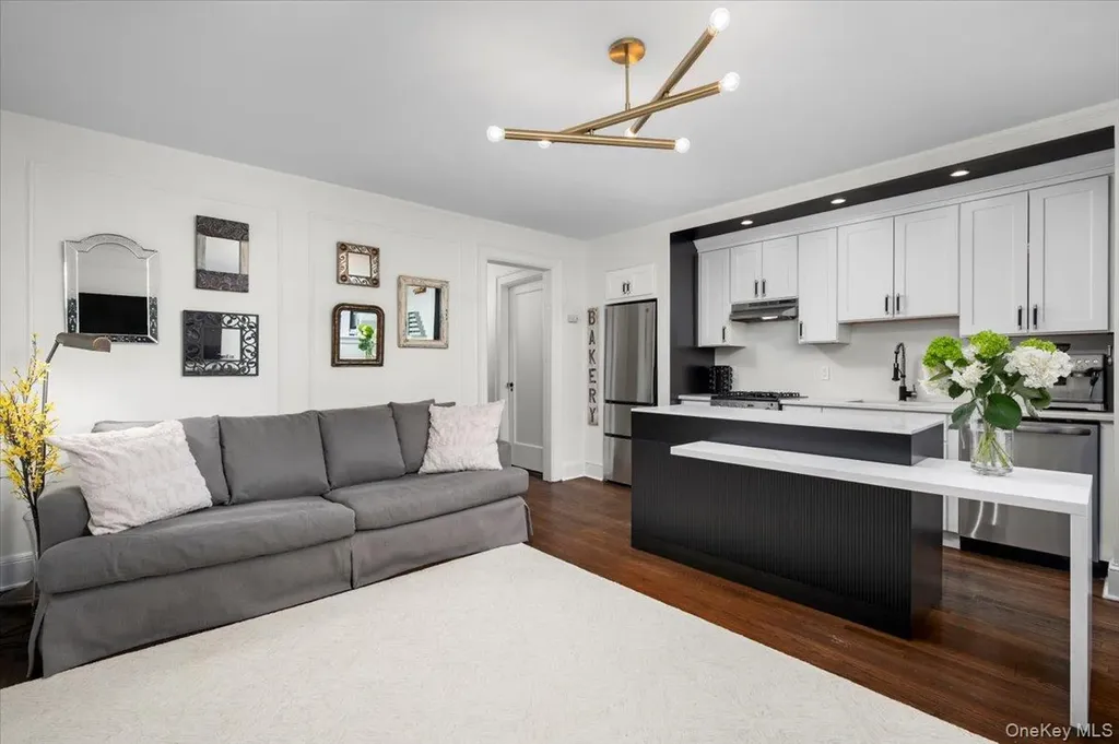 412 Munro Avenue Mamaroneck NY 10543