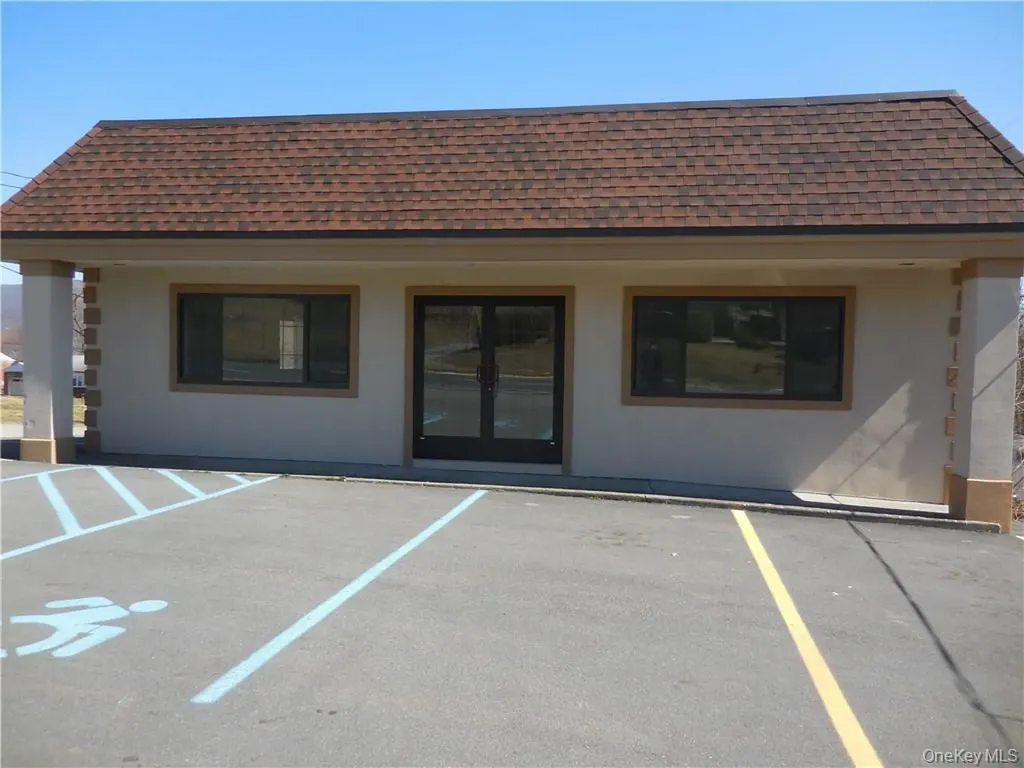 2960 Us Route 9w New Windsor NY 12553
