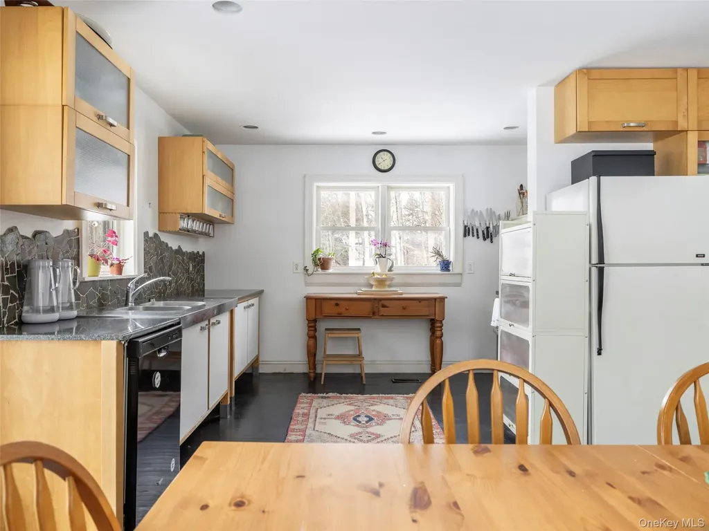 74 Lemon Lane Rhinebeck NY 12572