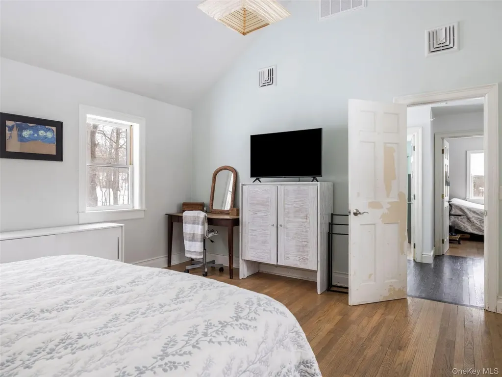 74 Lemon Lane Rhinebeck NY 12572