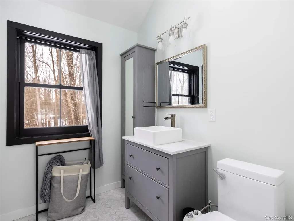 74 Lemon Lane Rhinebeck NY 12572