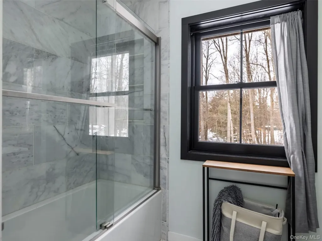 74 Lemon Lane Rhinebeck NY 12572