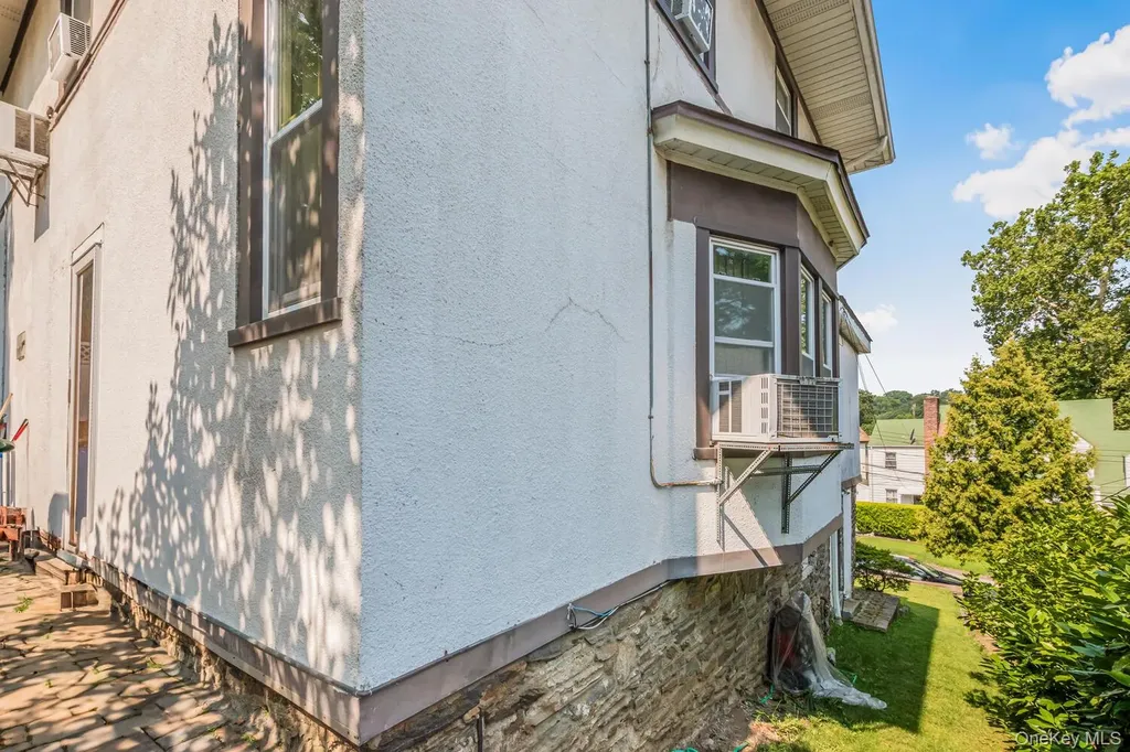 7 Elaine Terrace Yonkers NY 10701