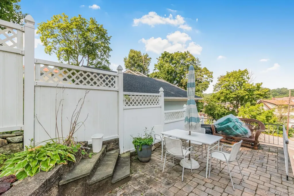 7 Elaine Terrace Yonkers NY 10701