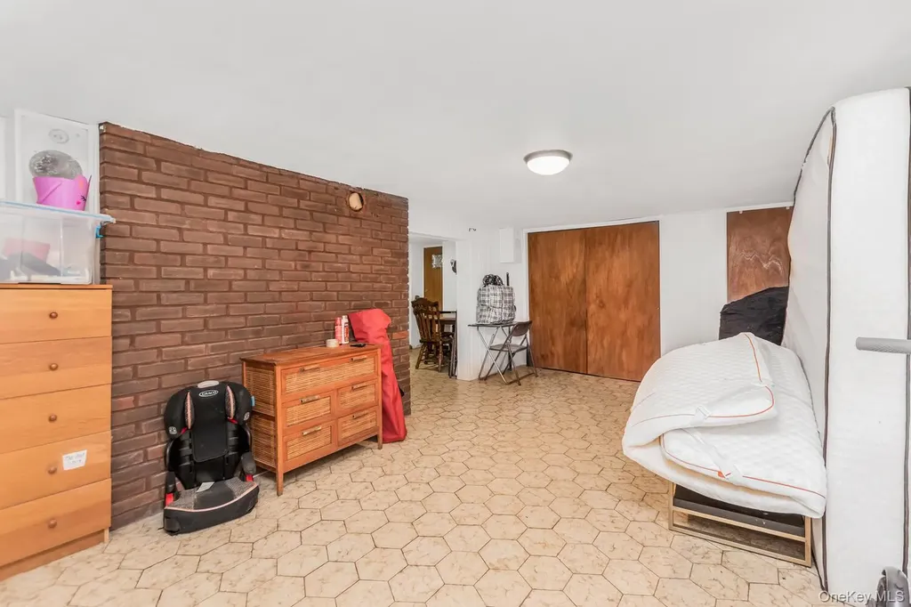 7 Elaine Terrace Yonkers NY 10701