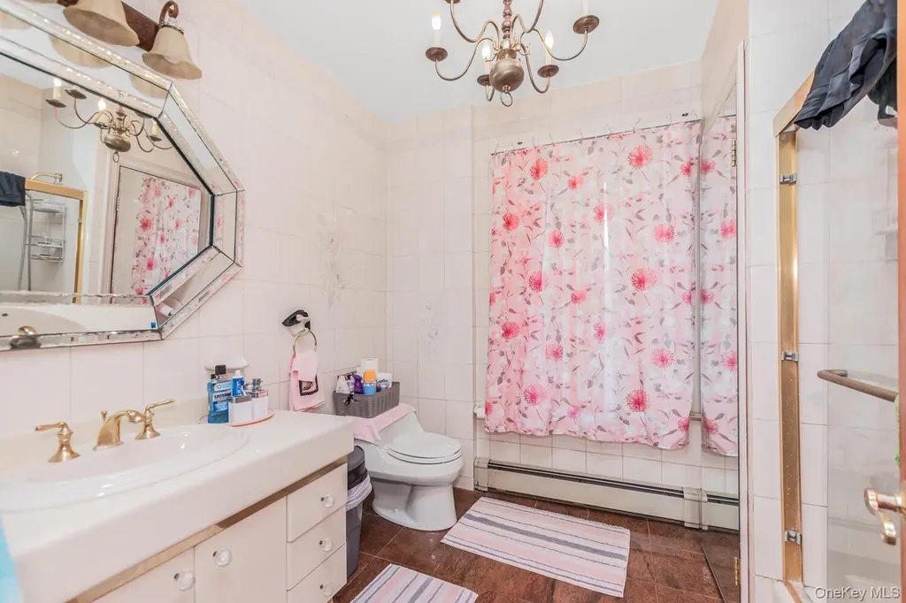 7 Elaine Terrace Yonkers NY 10701