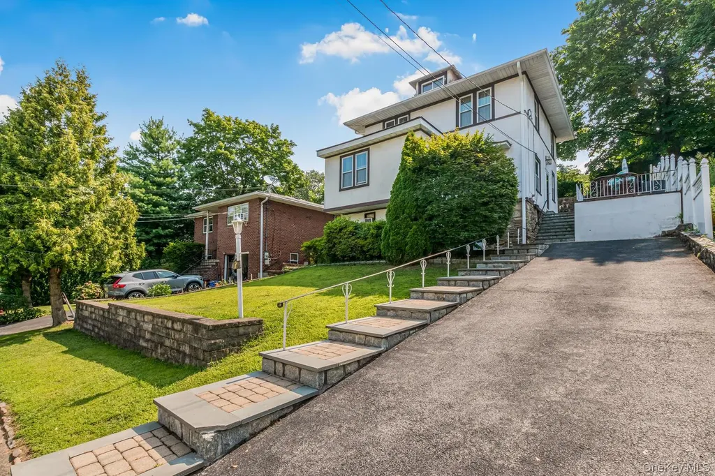 7 Elaine Terrace Yonkers NY 10701