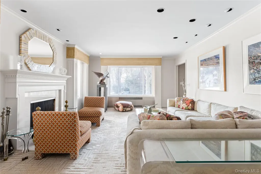 9 Chester Drive Great Neck NY 11021