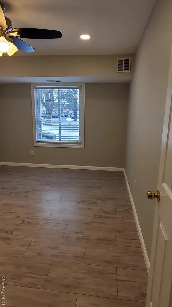 11 Idaho Coram NY 11727