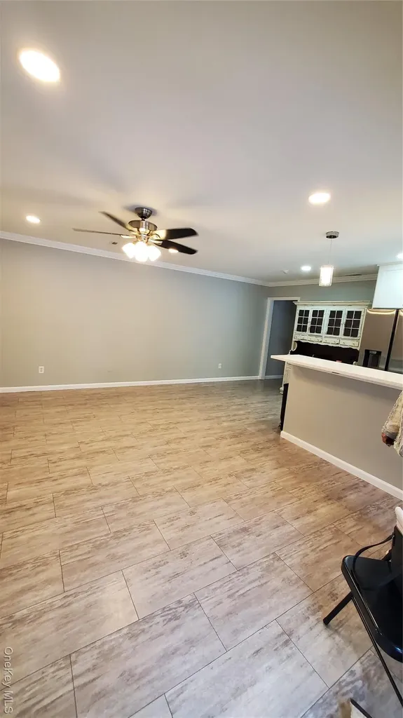 11 Idaho Coram NY 11727