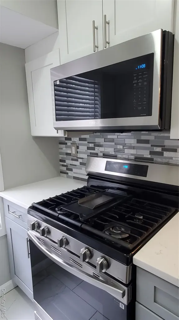 11 Idaho Coram NY 11727