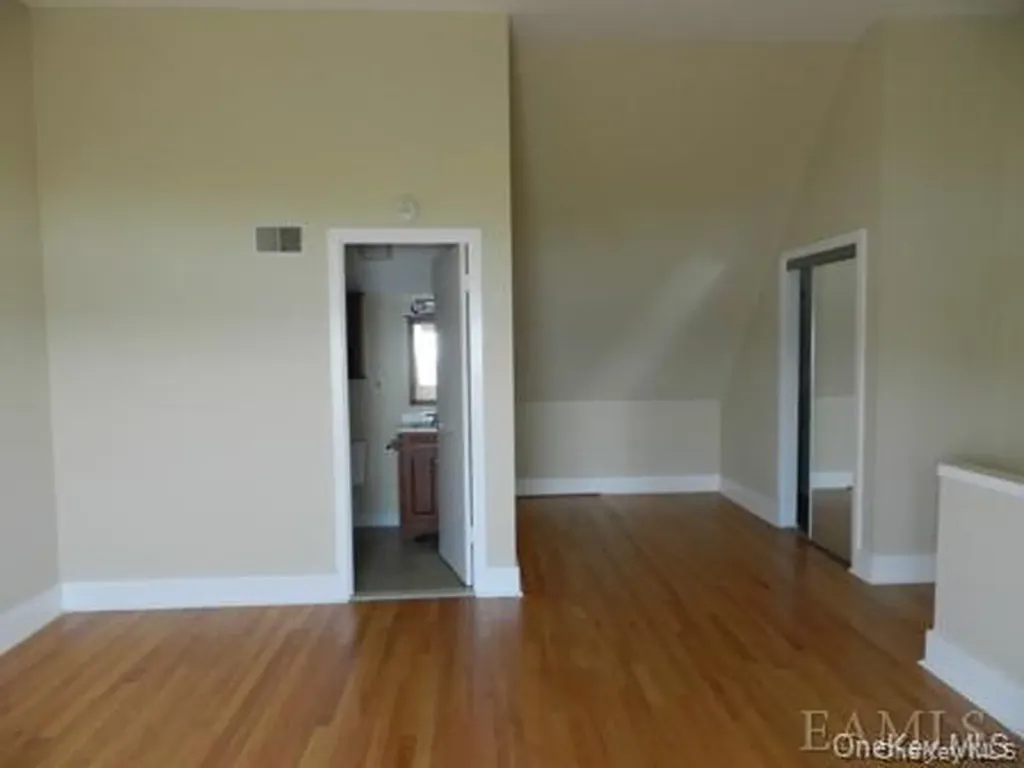 304 Chateau Rive Street Peekskill NY 10566