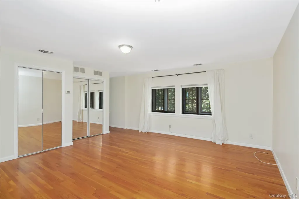 403 Chateau Rive Peekskill NY 10566