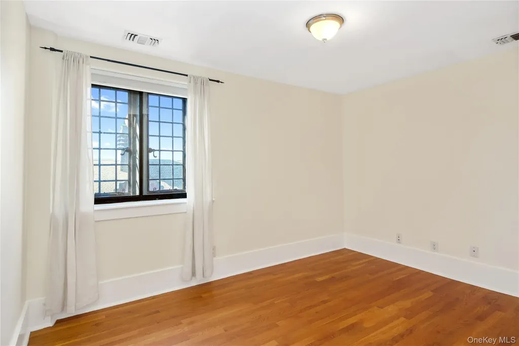 403 Chateau Rive Peekskill NY 10566