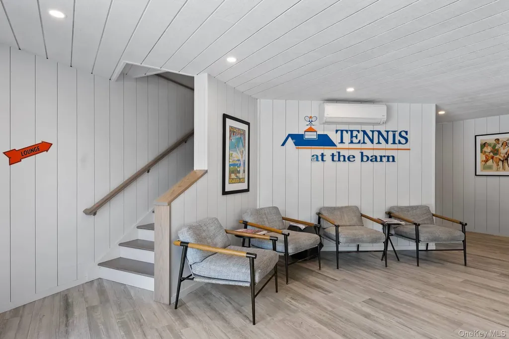 142 Montauk Highway Westhampton NY 11977