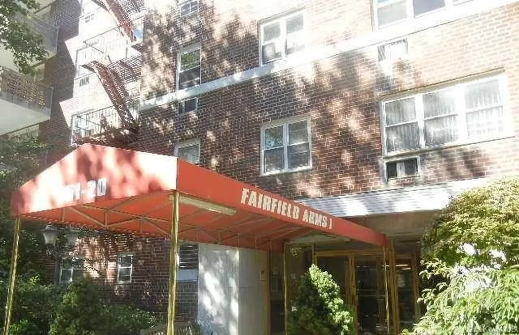 151-20 88 Street Howard Beach NY 11414