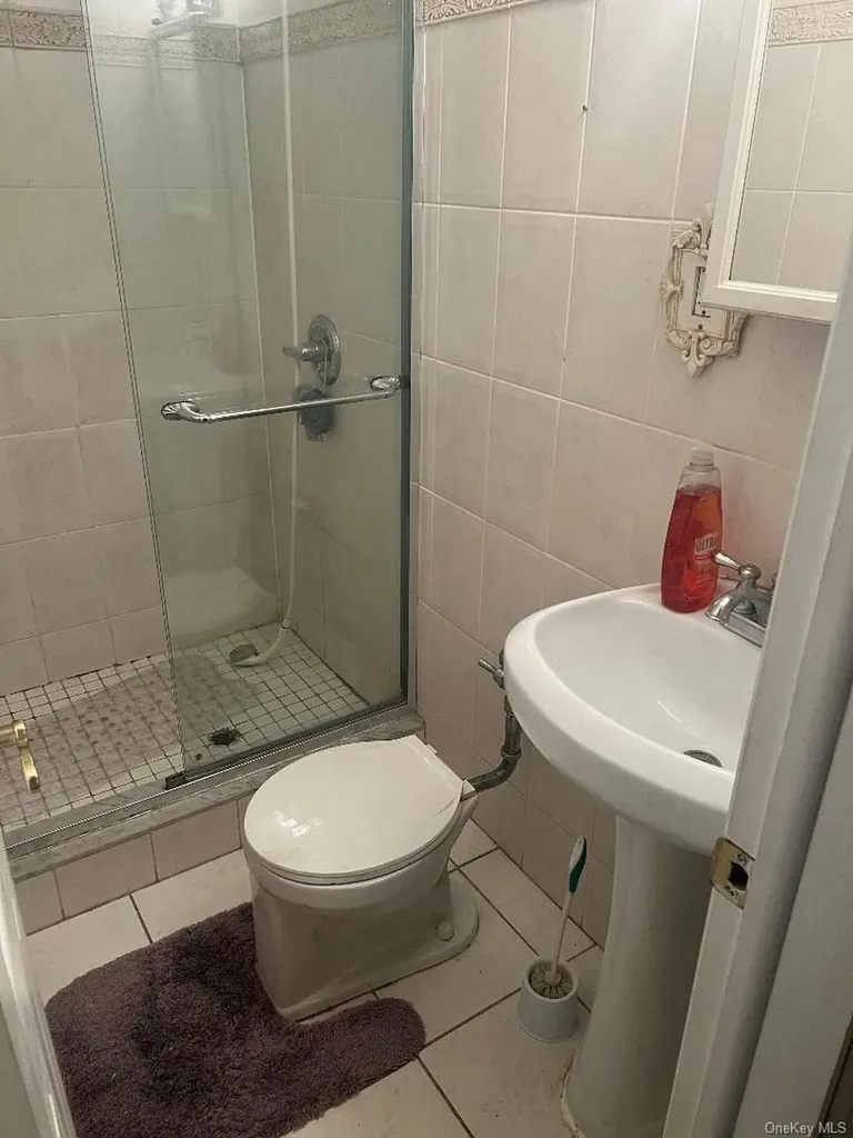 151-20 88 Street Howard Beach NY 11414