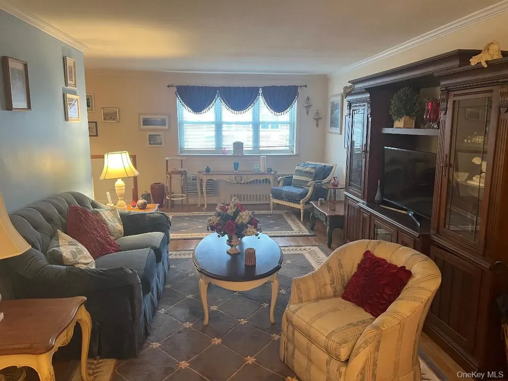 151-20 88 Street Howard Beach NY 11414