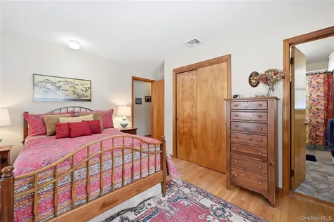 318-B Mill Road Manorville NY 11949
