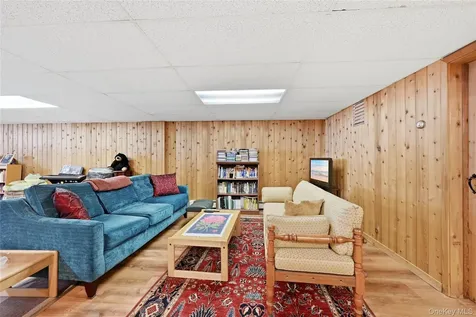 318-B Mill Road Manorville NY 11949