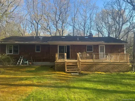 318-B Mill Road Manorville NY 11949