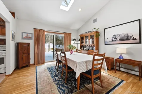 318-B Mill Road Manorville NY 11949