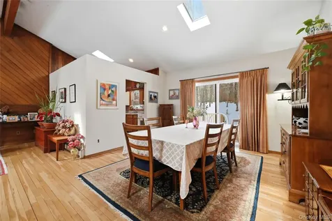 318-B Mill Road Manorville NY 11949