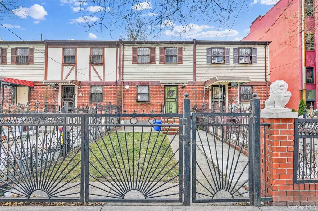 686 Saint Anns Avenue Bronx NY 10455
