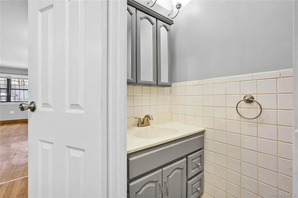 686 Saint Anns Avenue Bronx NY 10455