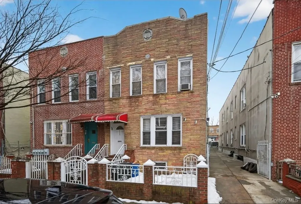 452 E 46th Street Brooklyn NY 11203