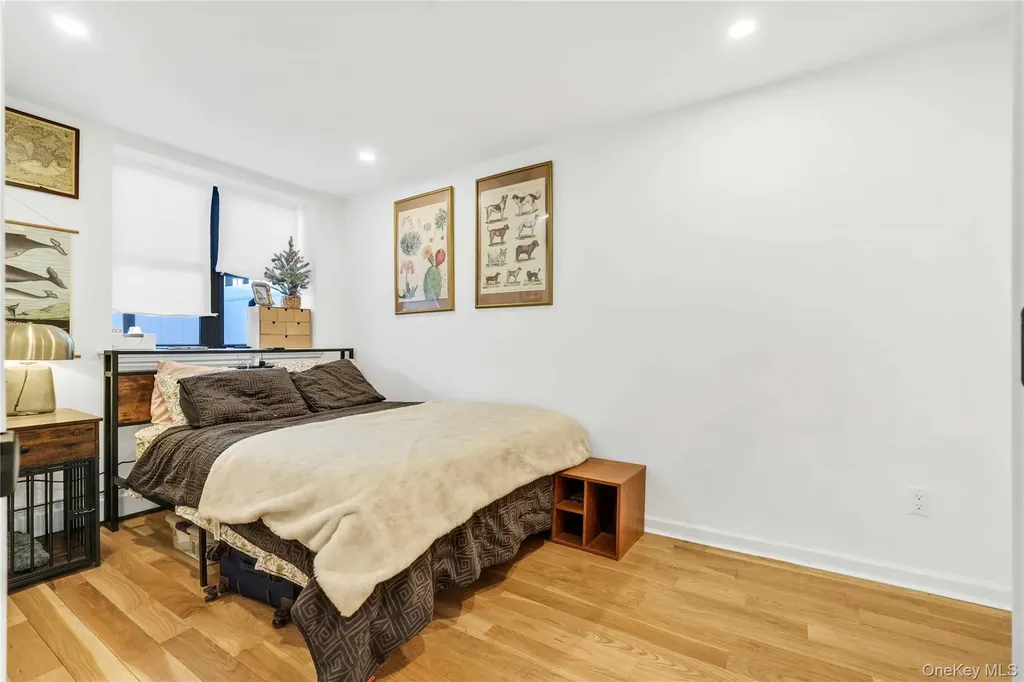 2805 21st Avenue Astoria NY 11105