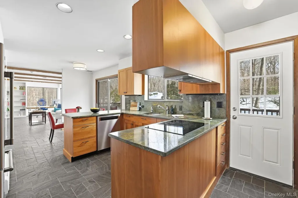 114 Old Lyme Road Chappaqua NY 10514