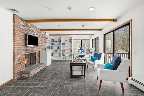 114 Old Lyme Road Chappaqua NY 10514